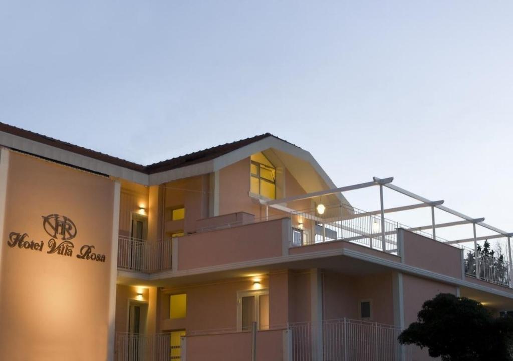 ריצ'יונה Beyou Hotel Villa Rosa מראה חיצוני תמונה
