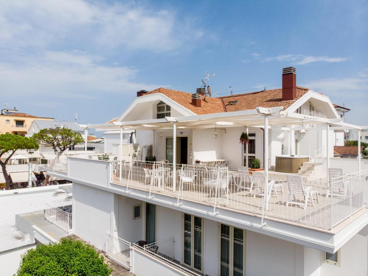 ריצ'יונה Beyou Hotel Villa Rosa מראה חיצוני תמונה