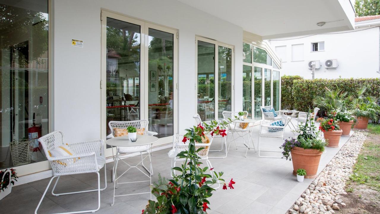 ריצ'יונה Beyou Hotel Villa Rosa מראה חיצוני תמונה