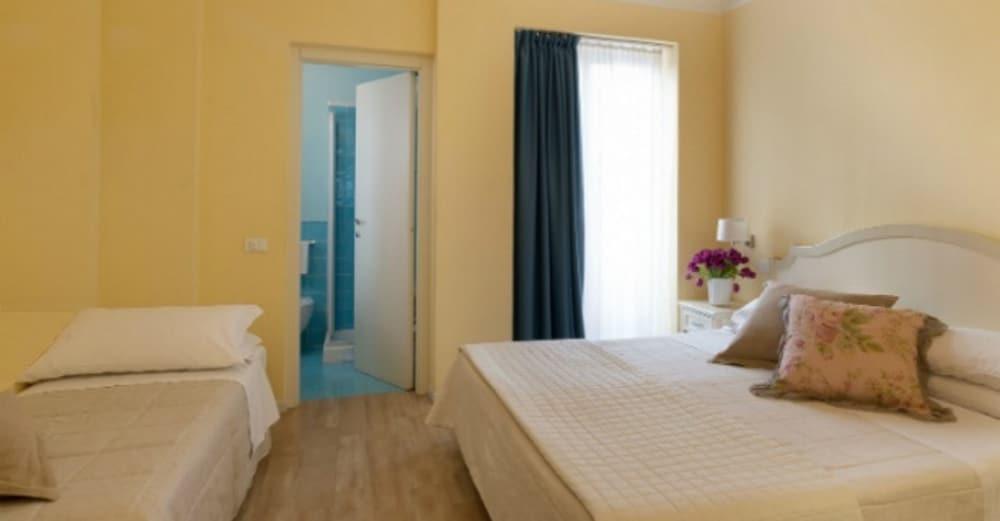 ריצ'יונה Beyou Hotel Villa Rosa מראה חיצוני תמונה